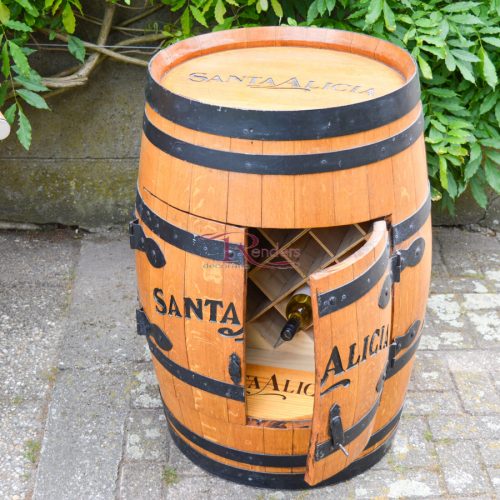 Wijnton Santa Alicia met wijnflessen bar rek
